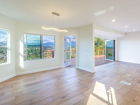 4th image of 312 Alta Vista Ave