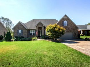 1009 Proud Eagle Dr, Eagleville, TN 37060