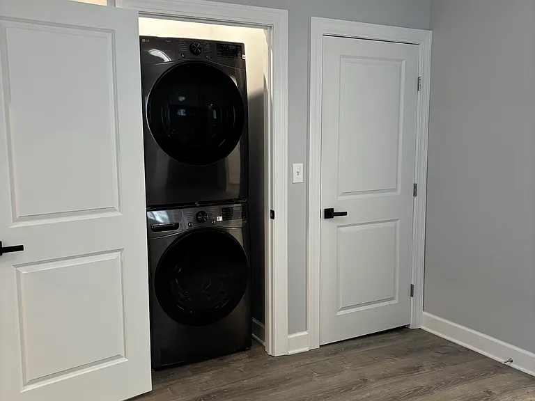 239 West Ave #1 — Photo 9