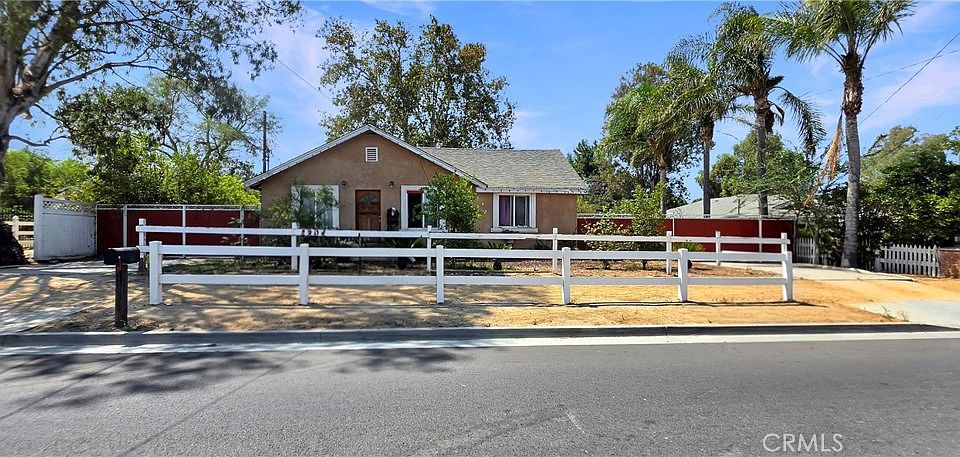 1st image of 2904 2nd St