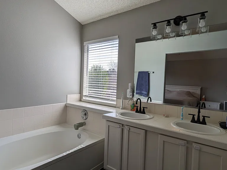 7126 Grand Prairie Dr — Photo 24
