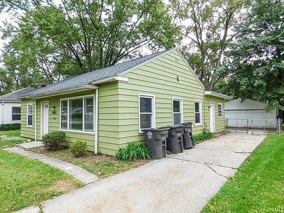 5th image of 4503 Standish Dr