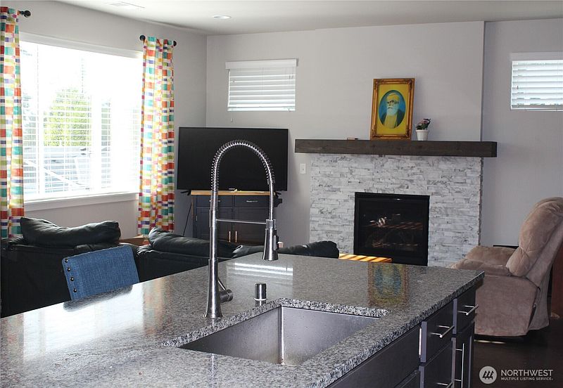 5th image of 24621 96th Avenue S