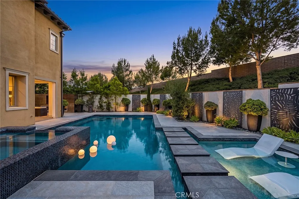 4 bed, 4.5 bath, 2766 sqft, $9,500 — Photo 1