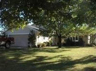 8807 Bender Rd, North Ridgeville, OH 44039