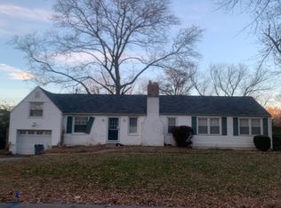1587 Farmview Ave, Saint Louis, MO 63138