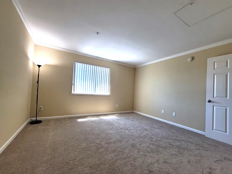 885 Halidon Way #1026 — Photo 5