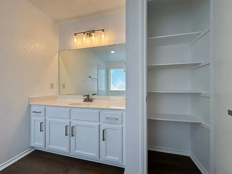 3102 Viewcrest Dr — Photo 20