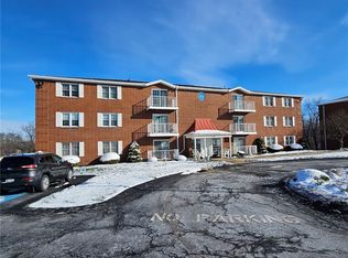 820 S Main St APT 310, Washington, PA 15301