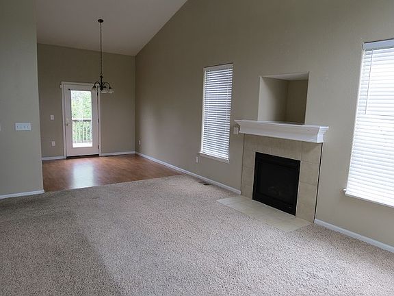 5th image of 1020 Sandusky Dr