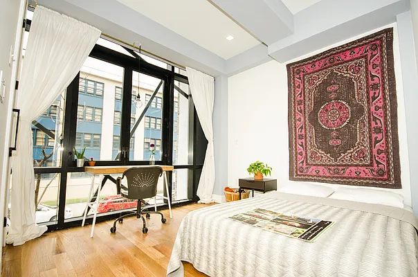 Rented by EXR | media 12