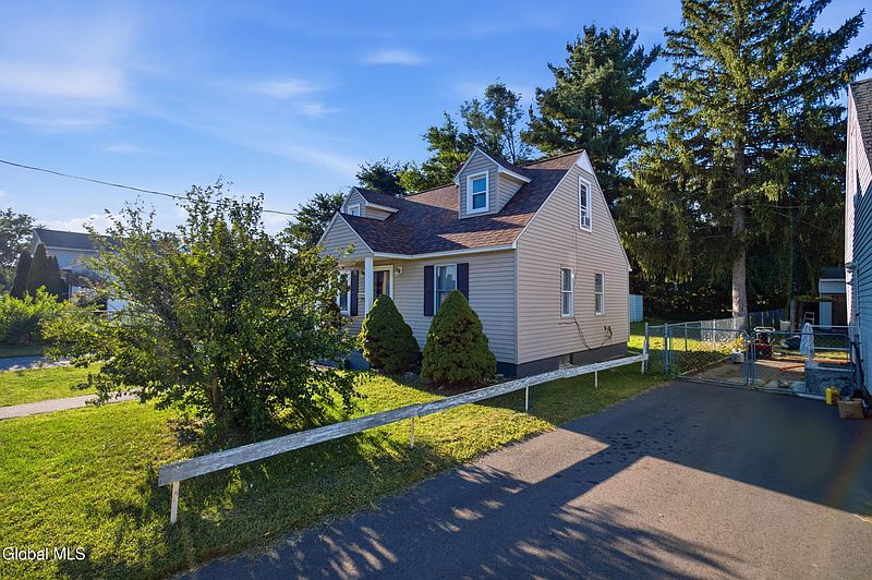 3rd image of 1718 Dorsett Street