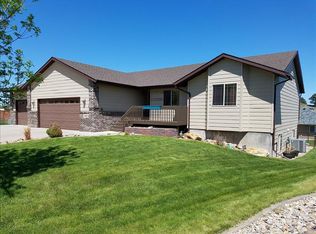 1040 Northridge Dr, Rapid City, SD 57701