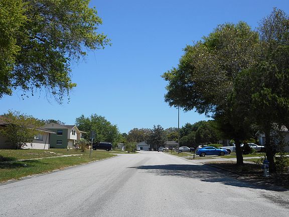 5th image of 7080 Scruboak Ln