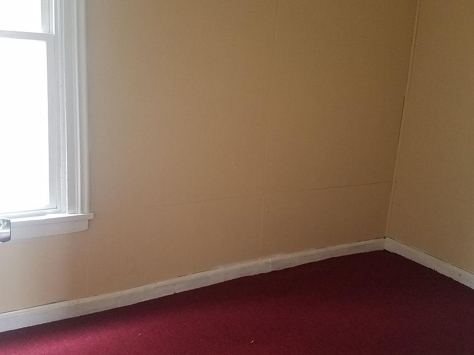 1st image of 103 Rodney Ave #2
