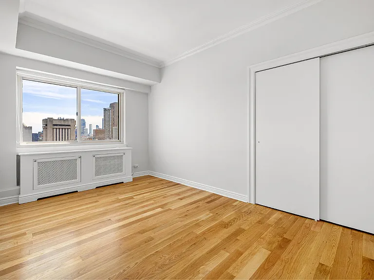 360 E 65th St #21-D — Photo 8