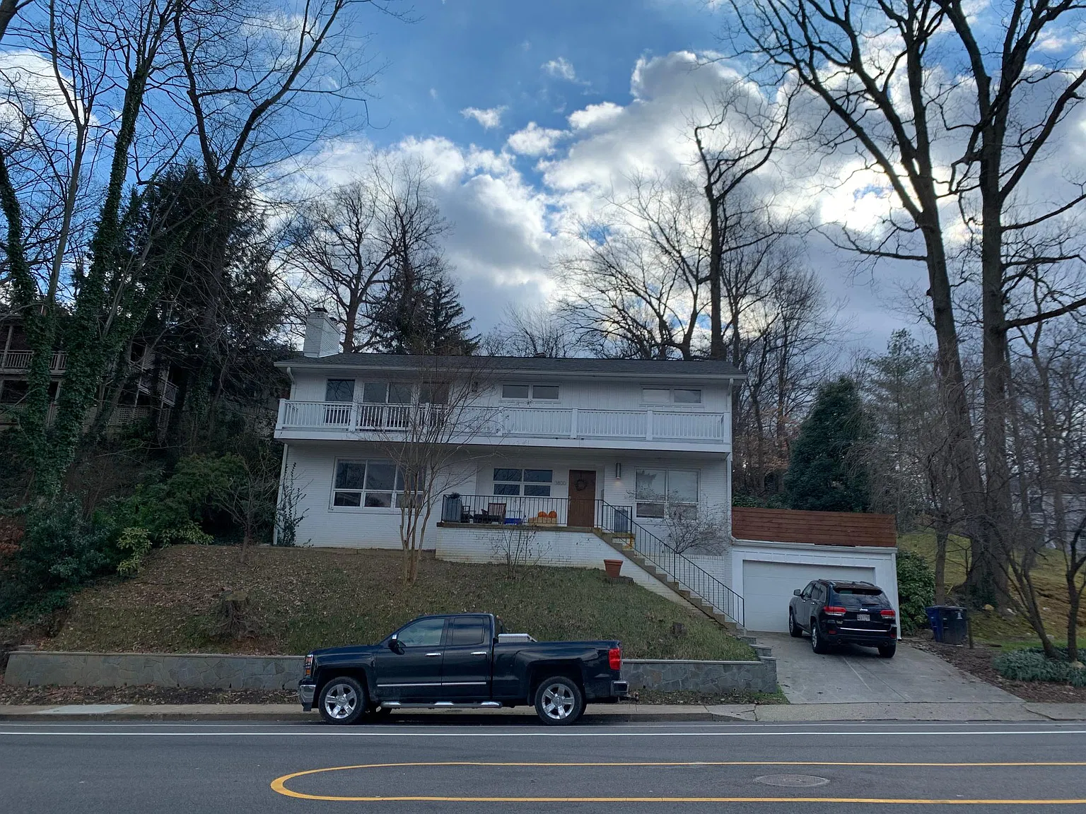 3800 Lorcom Ln — Photo 3