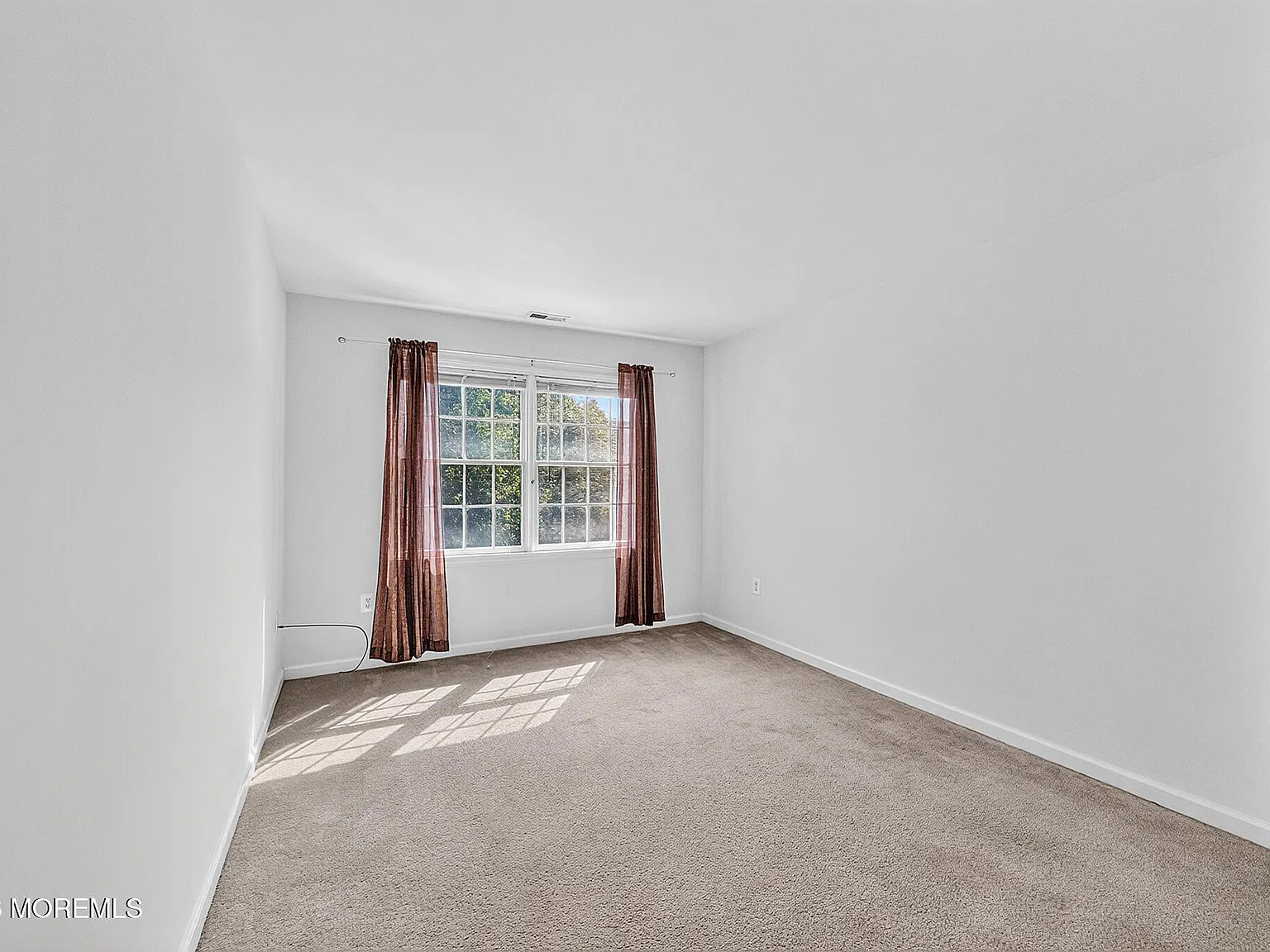 3 bed, 3.5 bath, 2170 sqft, $4,800 — Photo 4