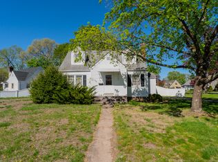 64 Foxcroft Dr, Manchester, CT 06040