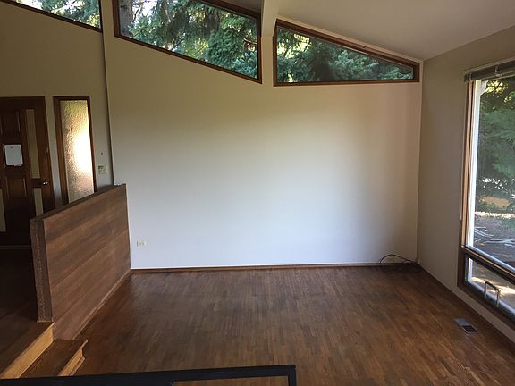 2nd image of 9801 NE Murden Cove Dr