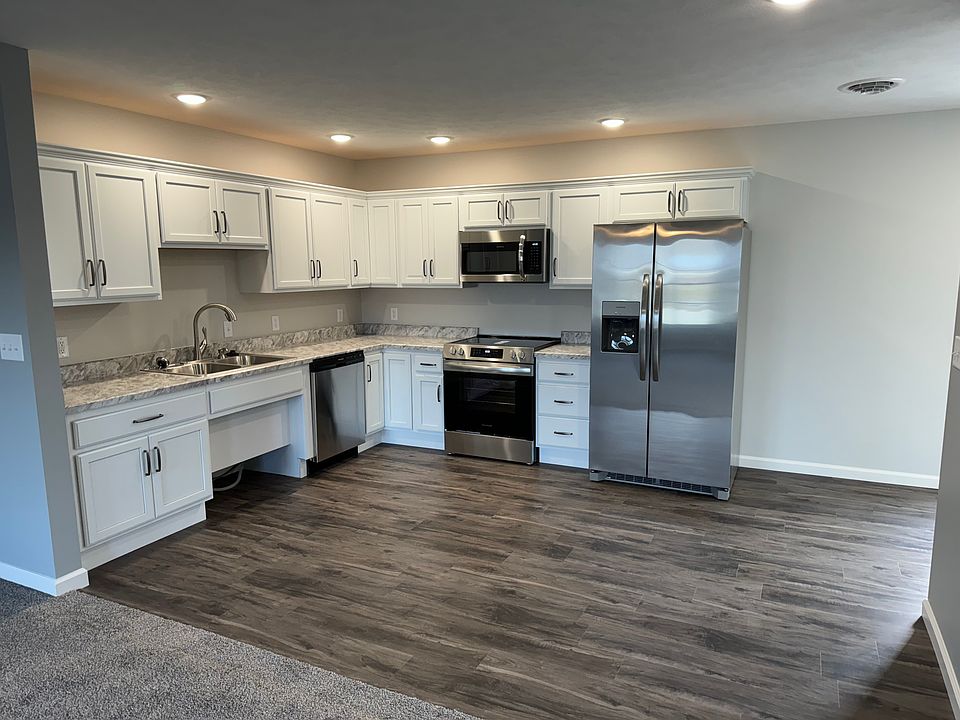 Kitchen with all brand new appliances included
