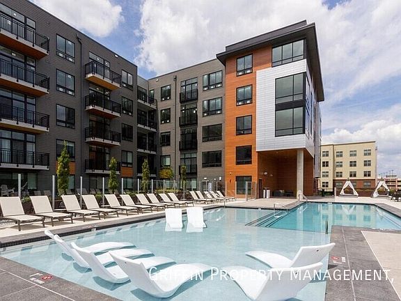 5th image of 145 Riverhaven Dr #122