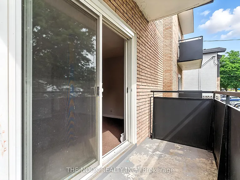 106 Cromwell Ave #21 — Photo 22