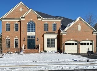 47352 Middle Bluff Pl, Sterling, VA 20165