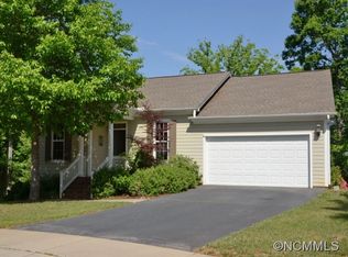 5 Hoolet Ct, Biltmore Lake, NC 28715