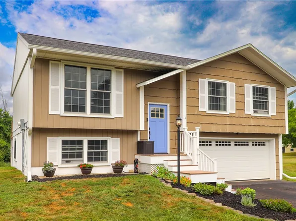 14 Dogwood Cir, Painted Post, NY 14870