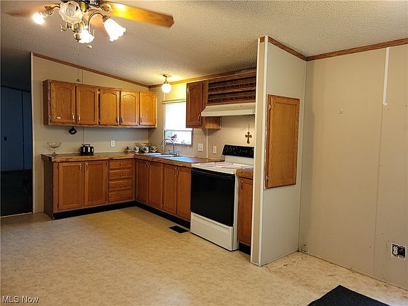 3rd image of 5665 Orangeville Kinsman Rd