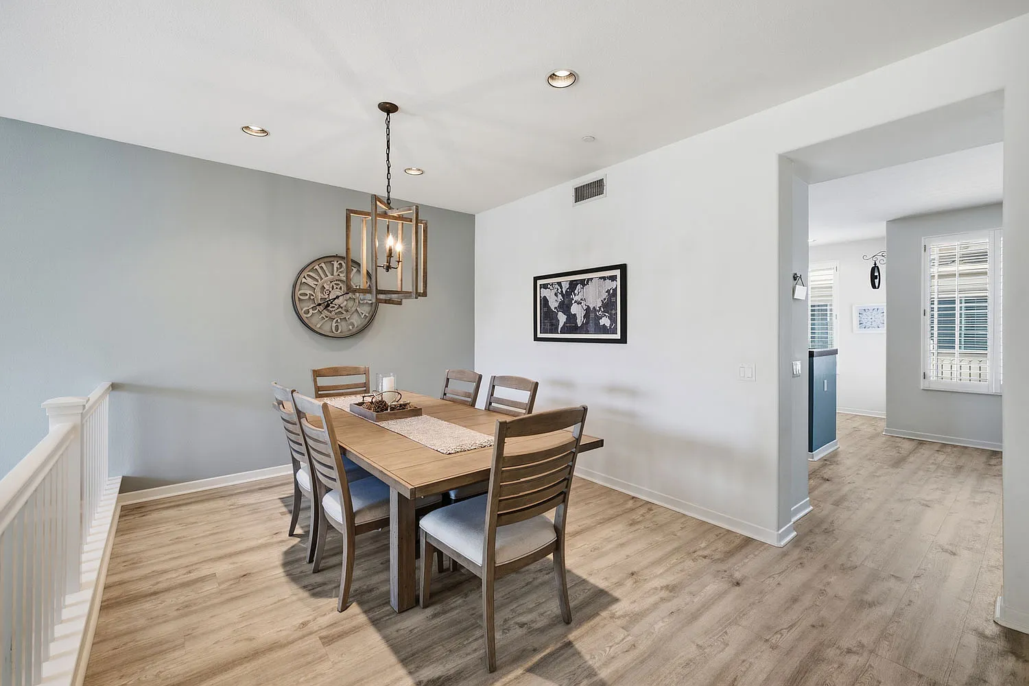 2 bed, 2.5 bath, 2030 sqft, $6,500 — Photo 3