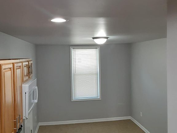 3rd image of 41 N 51st St Floor 1