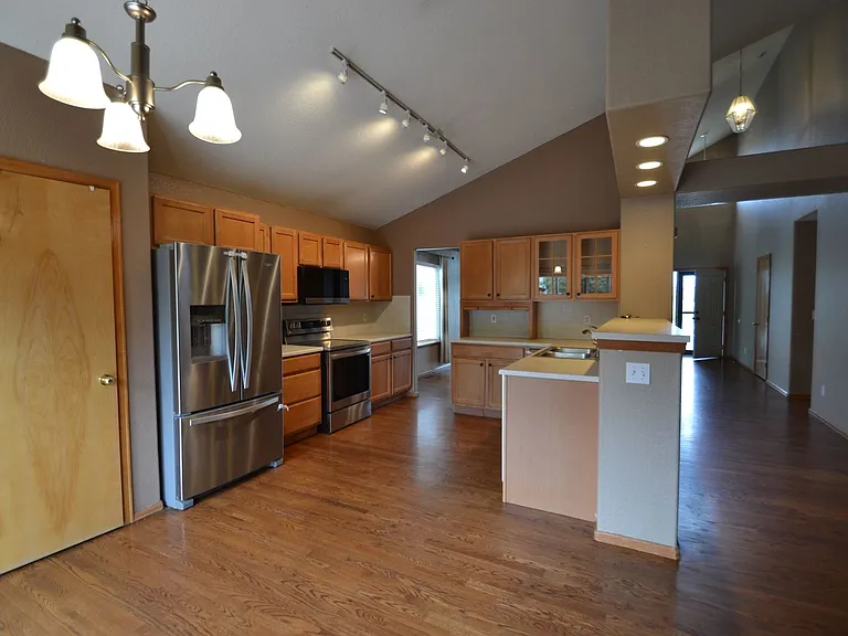 4879 Jedediah Smith Rd — Photo 2