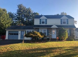 153 Woodlawn Rd, Warminster, PA 18974