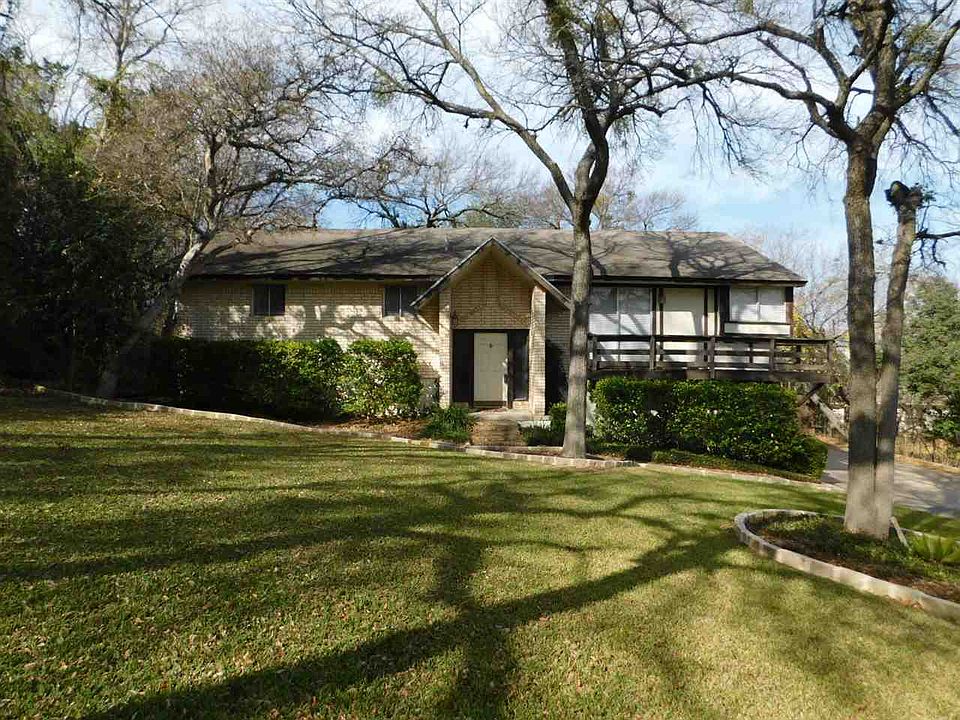 1st image of 9571 Brookhollow Dr