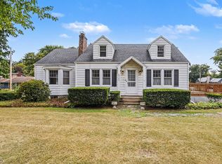 2703 Greenwood Ave, Trail Creek, IN 46360