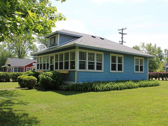 5th image of 7260 Longfellow Dr