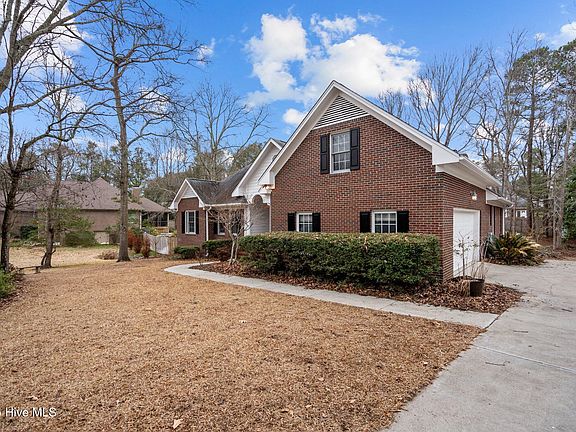 3rd image of 126 Francis Marion Drive