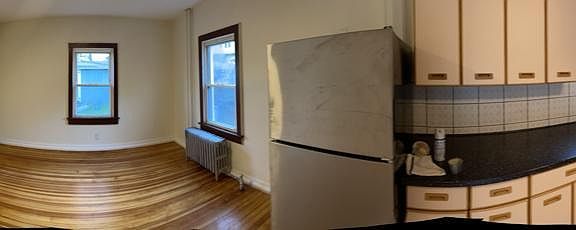 4th image of 31 Cozzens Ave #2