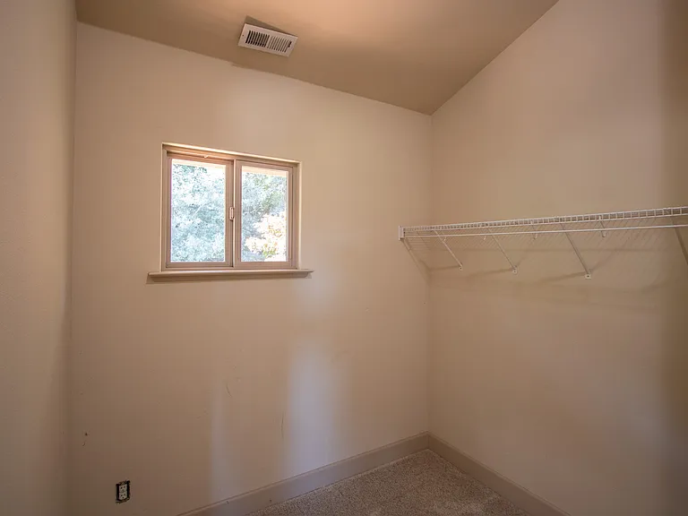 120 Misty Ct — Photo 35