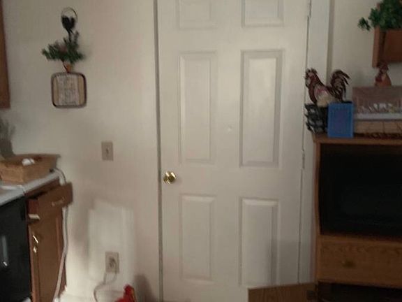 2nd image of 242 Fair St