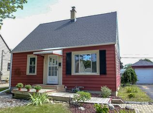 824 S 110th St, West Allis, WI 53214