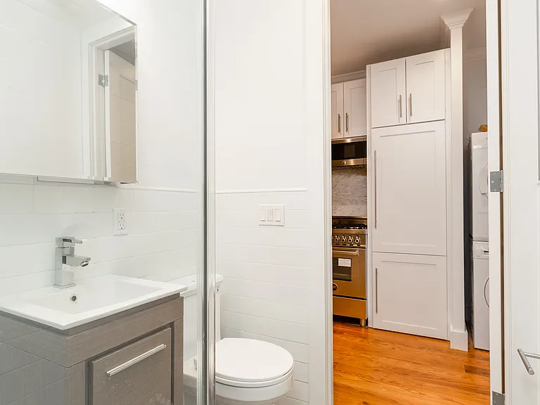 260 Washington Ave #B5 — Photo 12