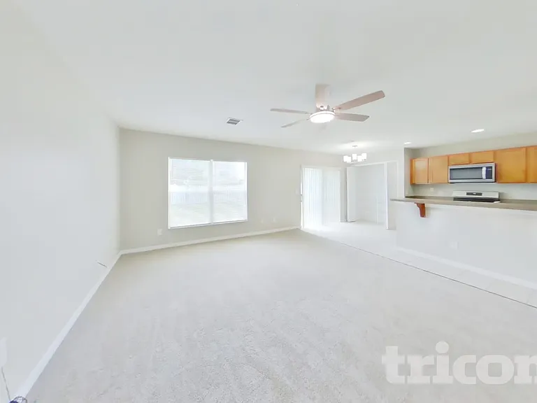 1708 Portcastle Cir — Photo 2