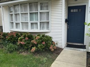 115 Whitfield St #1, Guilford, CT 06437