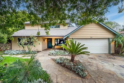 940 Flora Vista Dr Photo 1