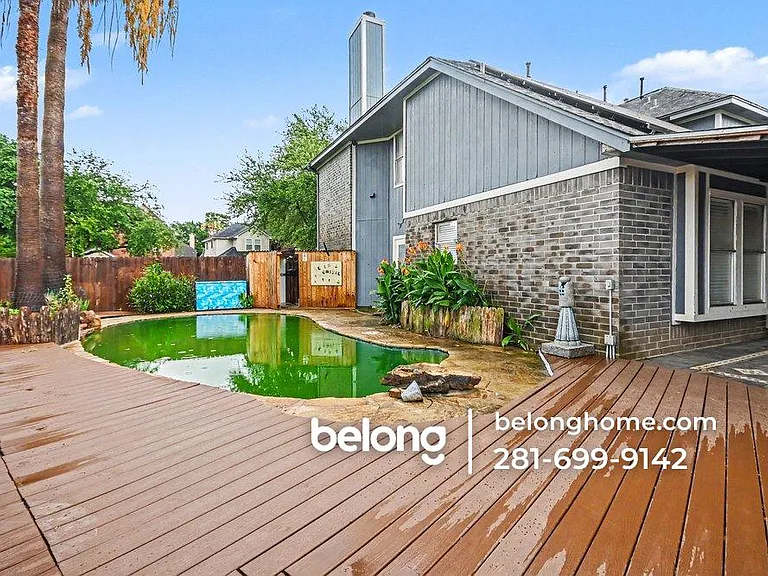 431 N Hampton Ct — Photo 3
