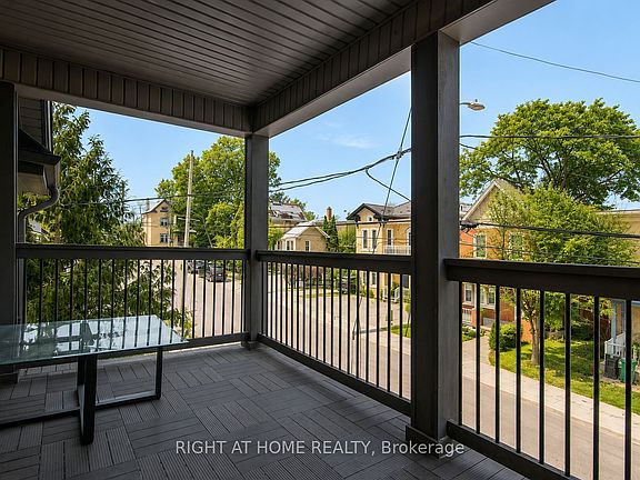 2nd image of 94 Scott St #2