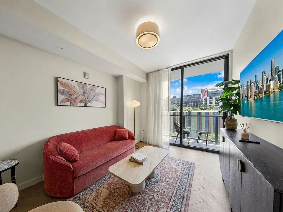 2700 NW 2nd Ave #2-ID1625718P